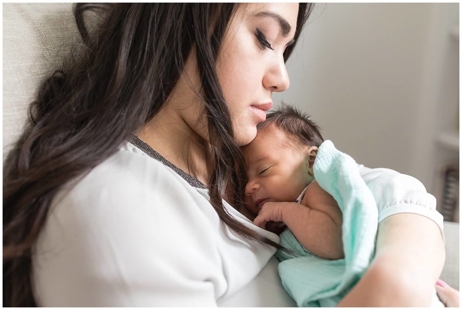 Pittsburgh Newborn Photographer | Lifestyle Session | H Family