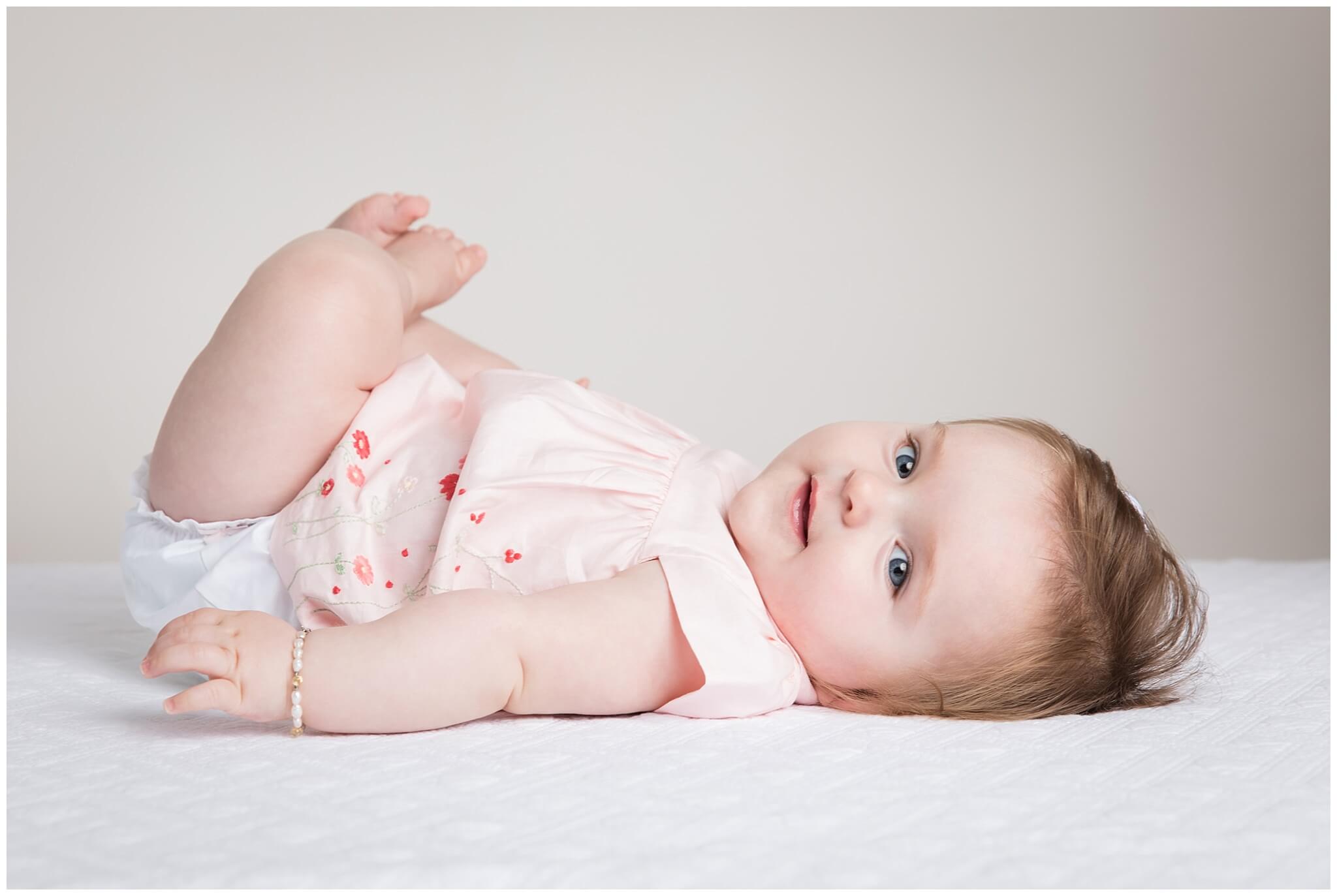 Read more about the article Pittsburgh Baby Photographer | Baby Harper 7 Month Portraits | Baby Plan